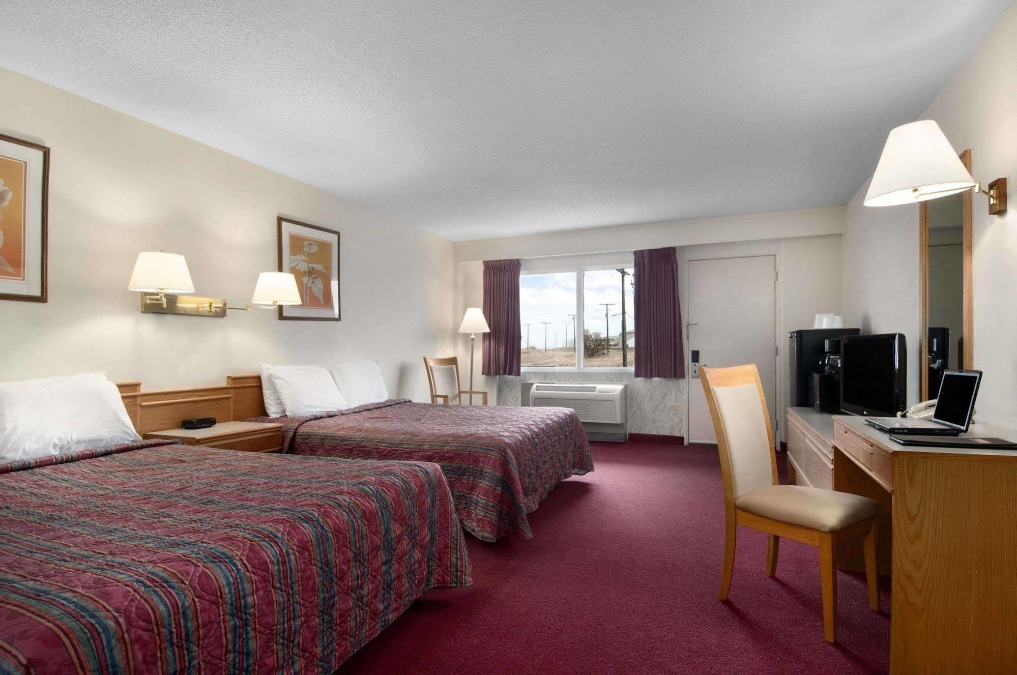 Skyview Swift Current Hotell Eksteriør bilde